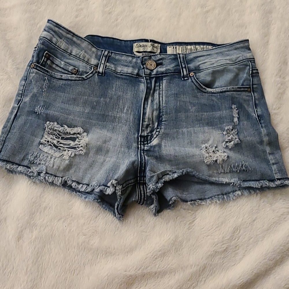 Indigo Rein distressed Jean shorts size 11